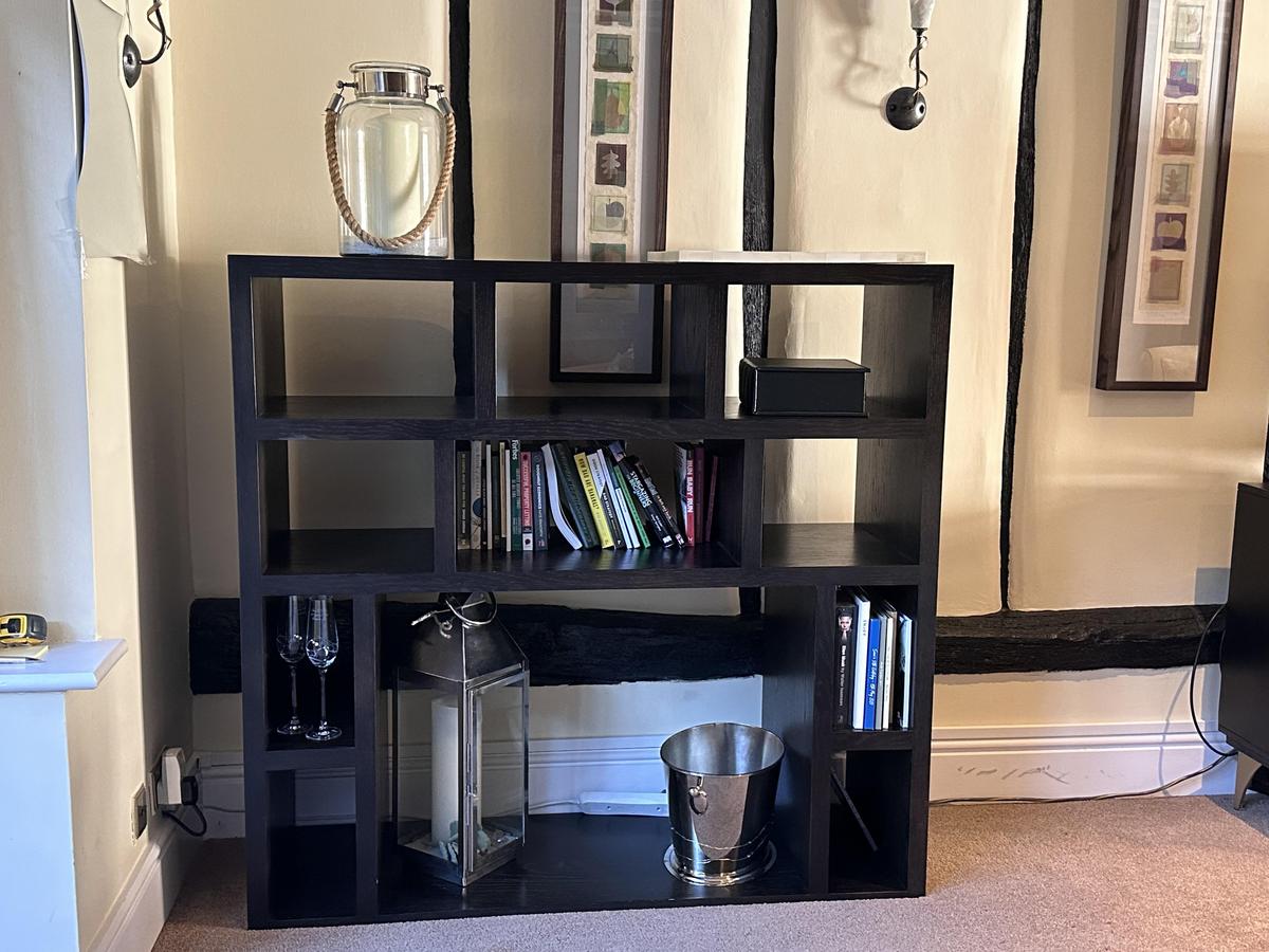 UNit with stuff 495.jpg