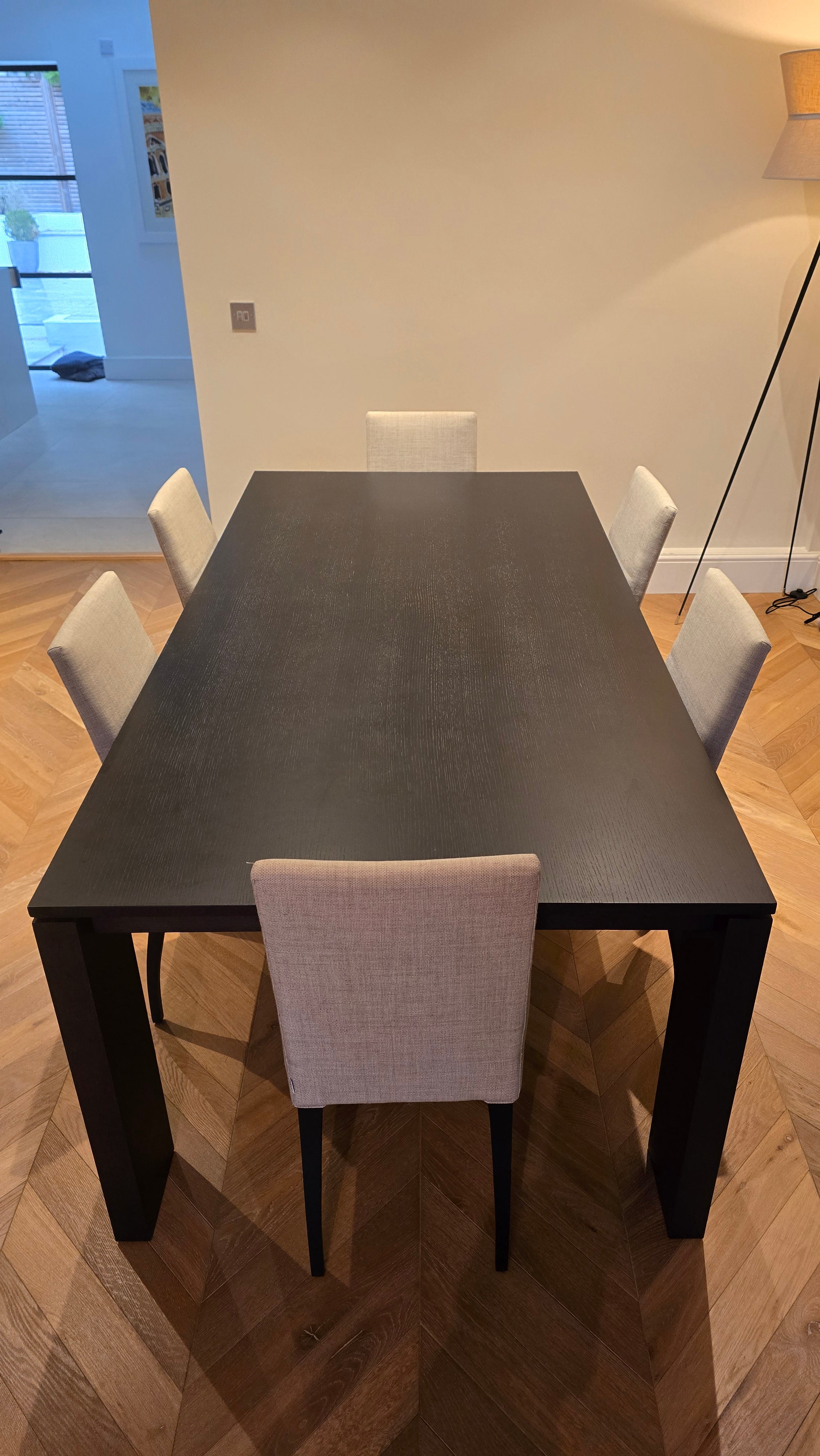 Porada Kevin Rectangular Dining Table and 6 x Aretusa Chairs