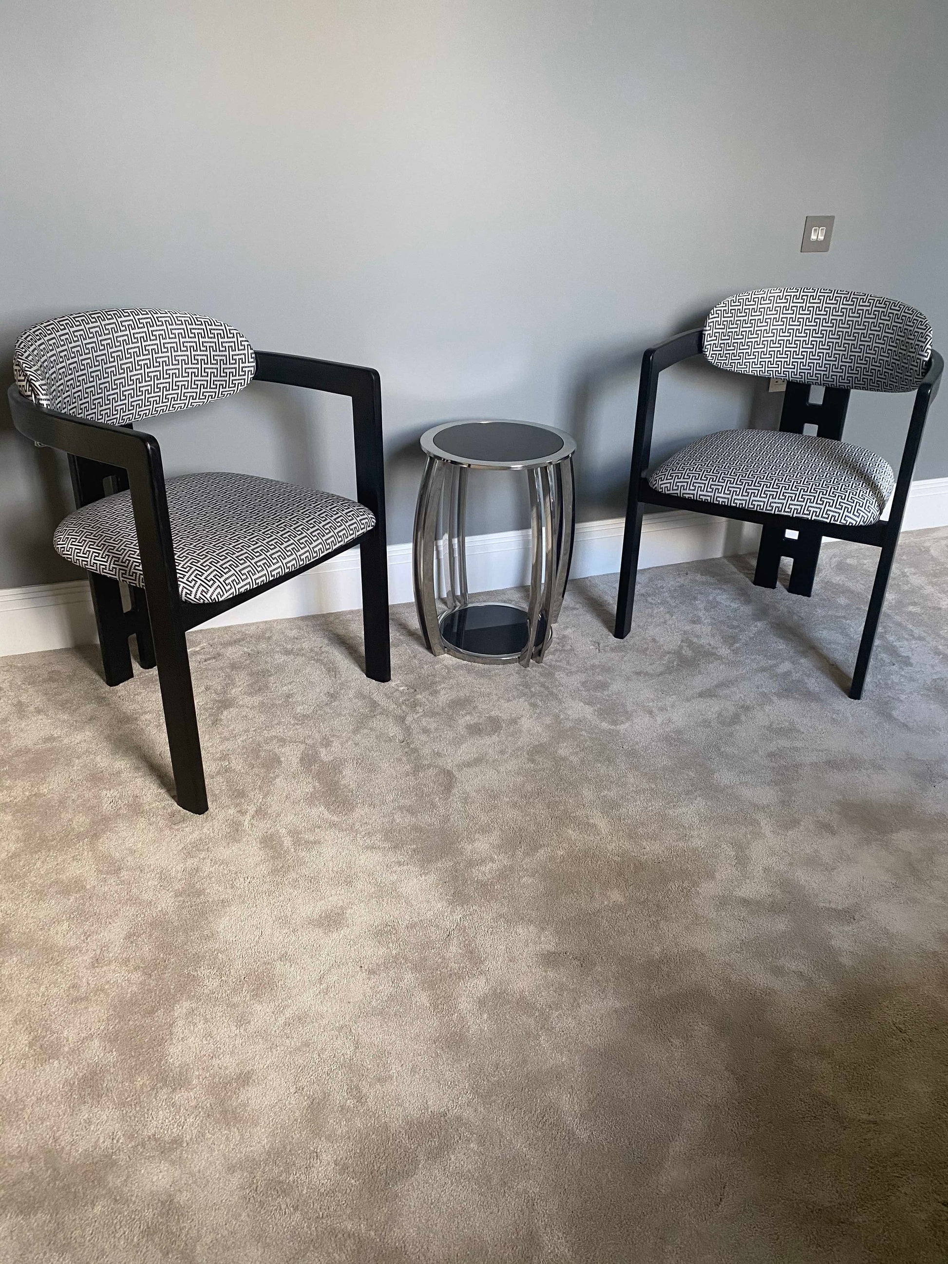 neo chair.jpg