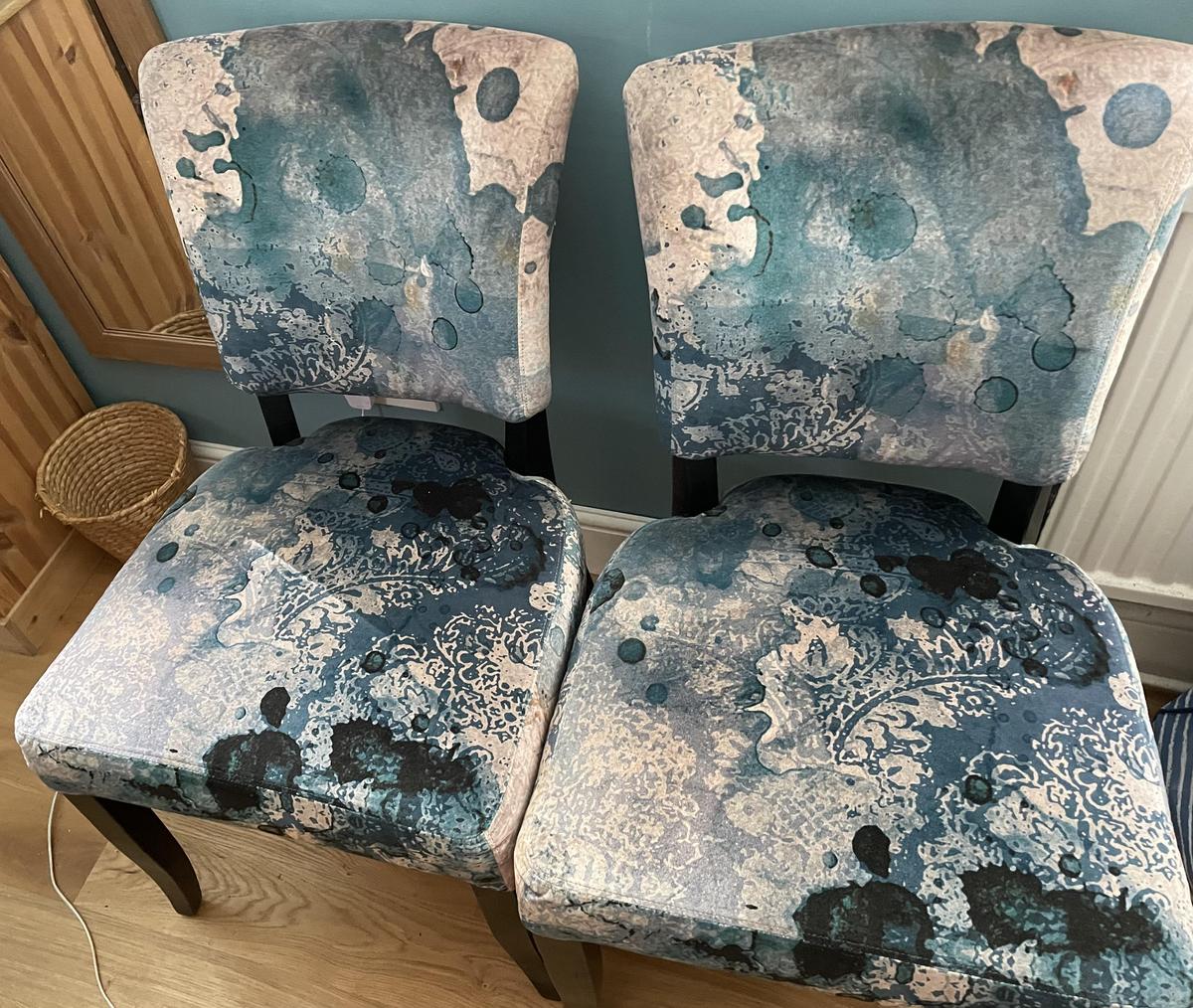 Timothy Oulton Dining Chairs in Velvet x –