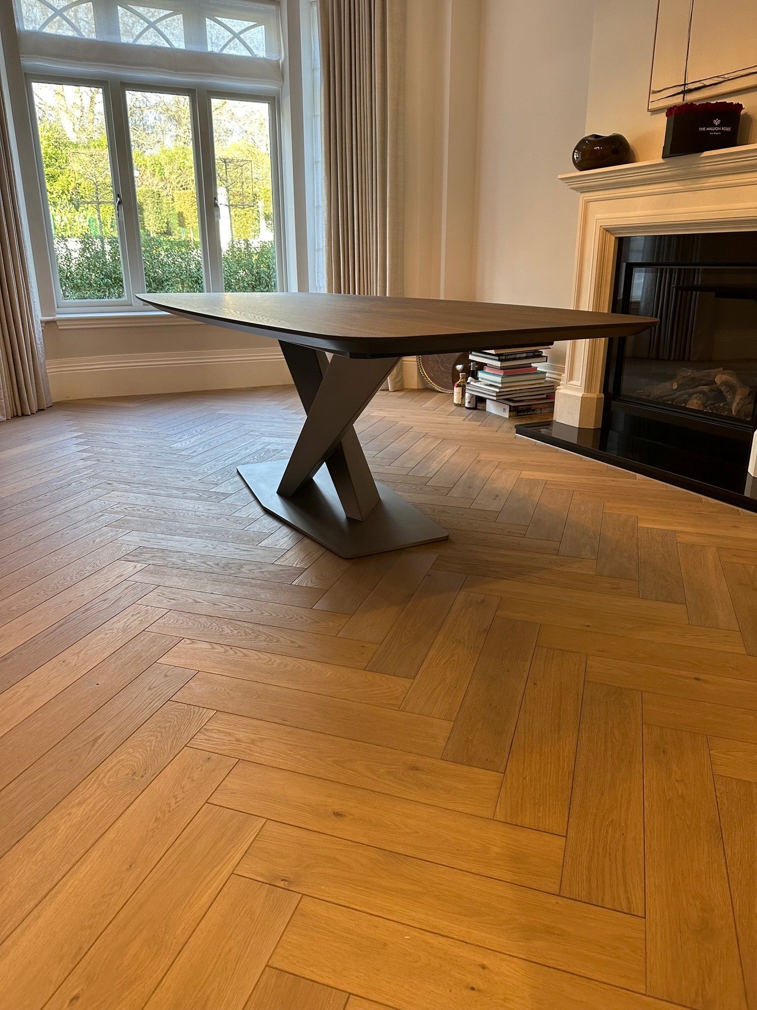 Cattelan table_v2.jpg