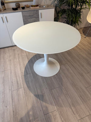 round dining table 2a.jpg