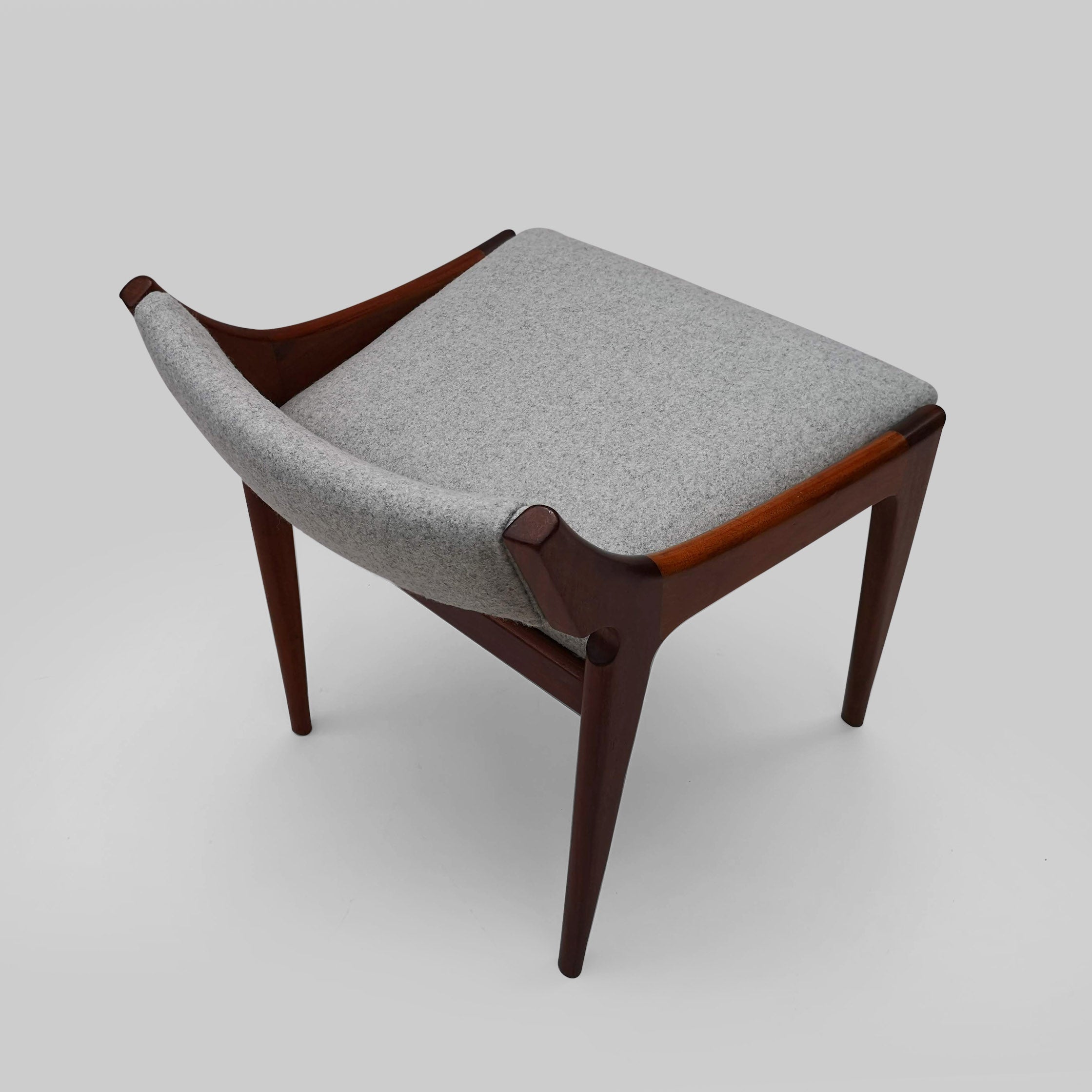 003 KVADRAT TEAK STOOL 02 1_1.jpg