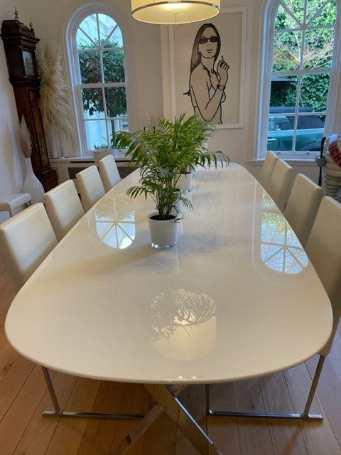 Maxalto Dining Table 3.jpg