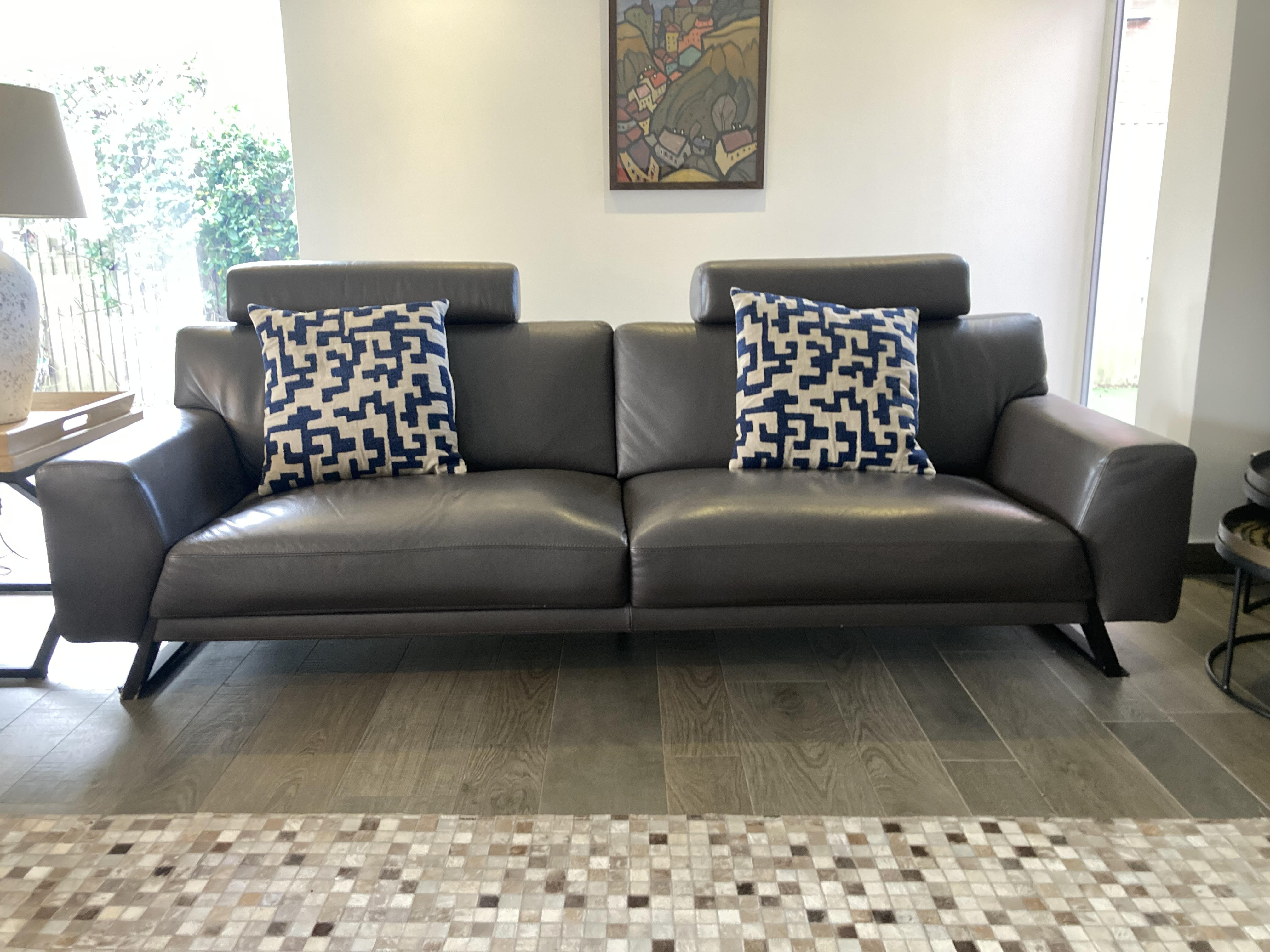 Sofa 2.jpeg