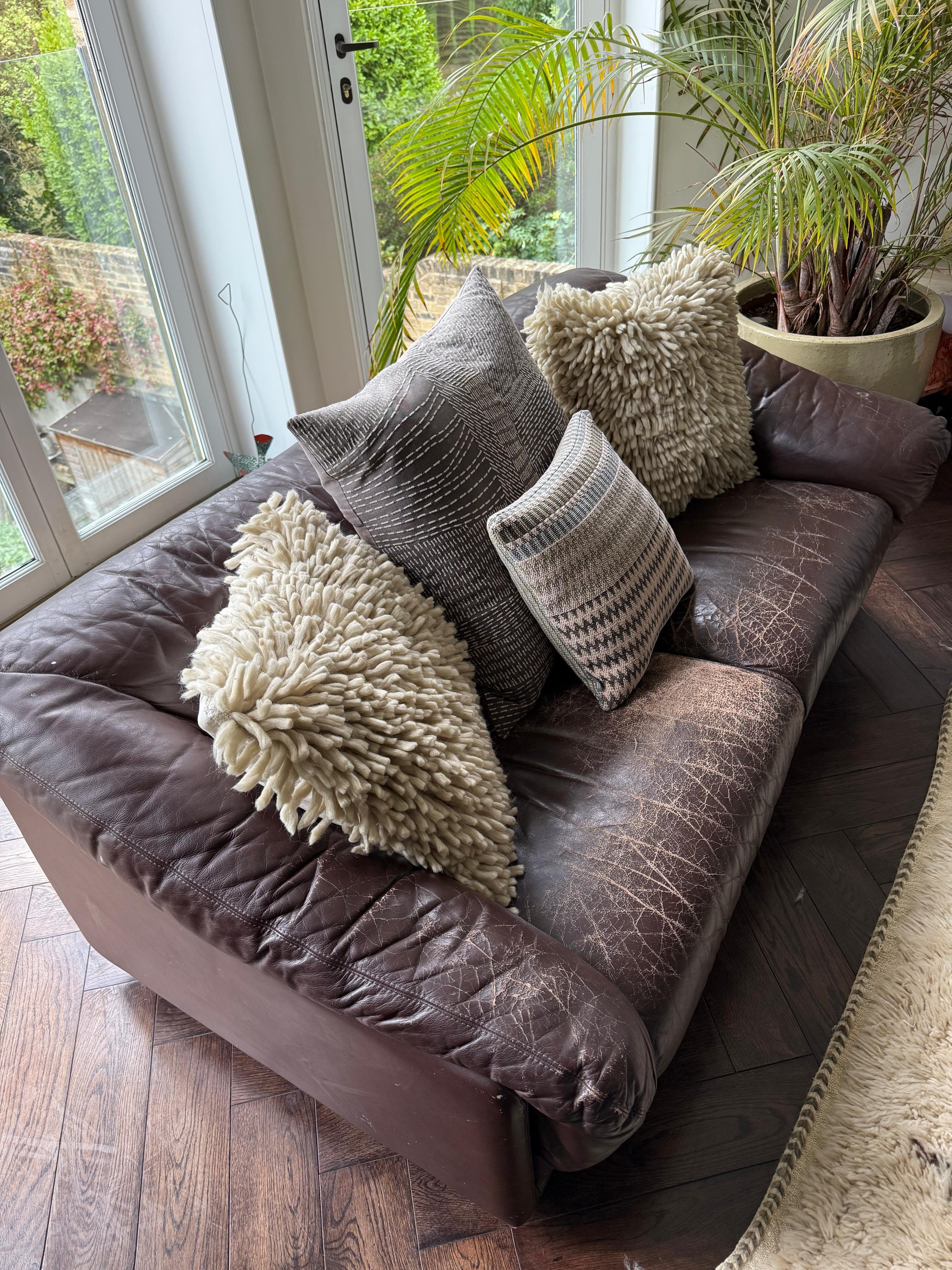 Leolux brown leather 2 seater sofa