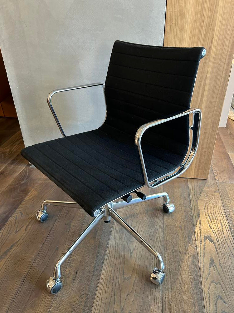 Vitra Charles Eames EA117 Black Chair x 14