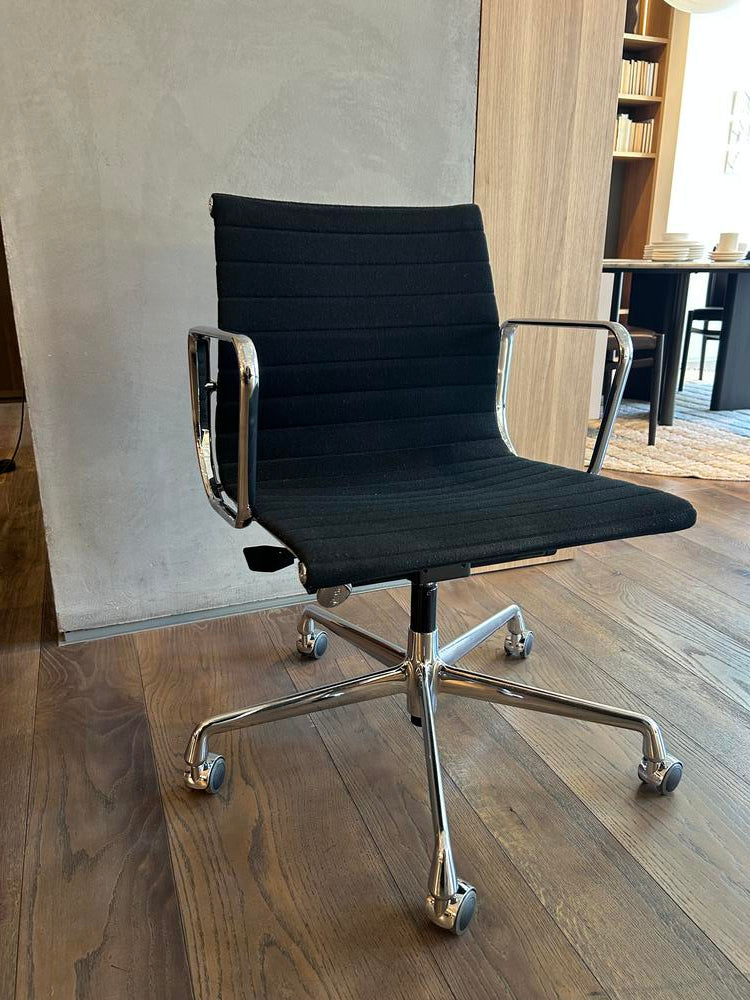 Vitra Charles Eames EA117 Black Chair x 14