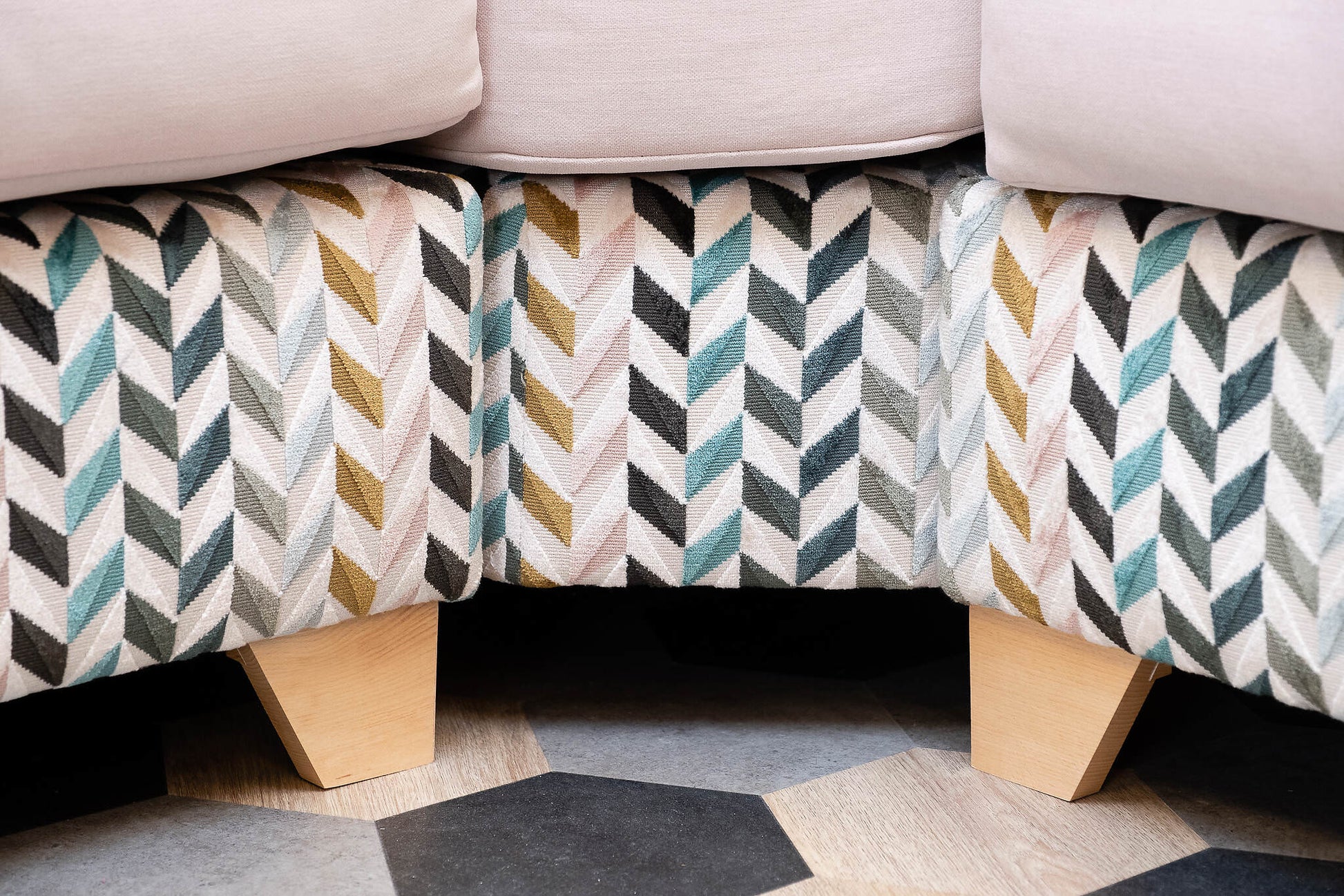 ROMO BESPOKE SOFA-011.jpg