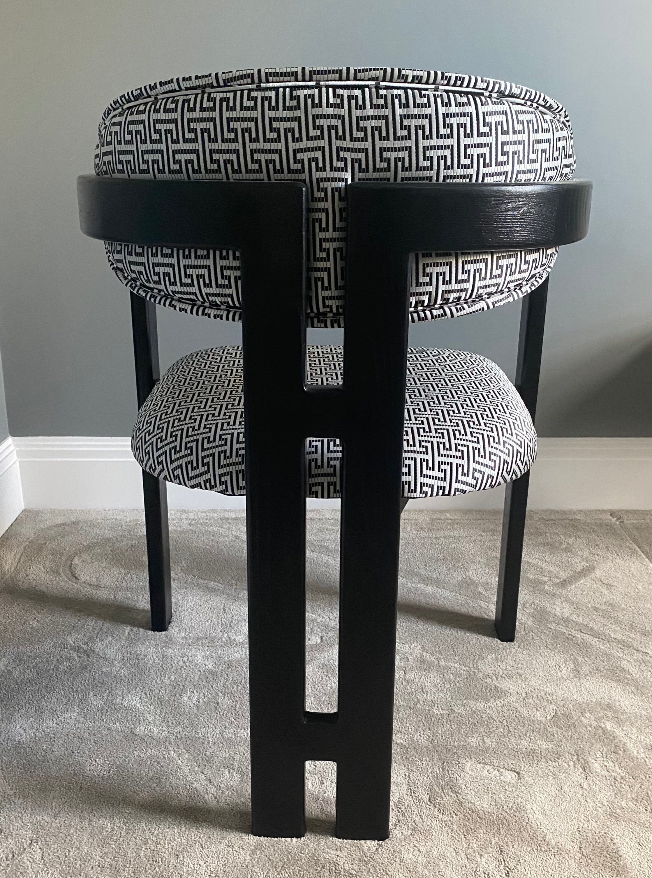 neo chair 2.jpg