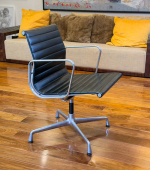 Eames 107 - SS50 oblique left view.jpg