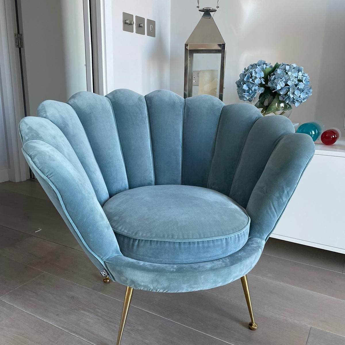 Blue velvet best sale shell chair